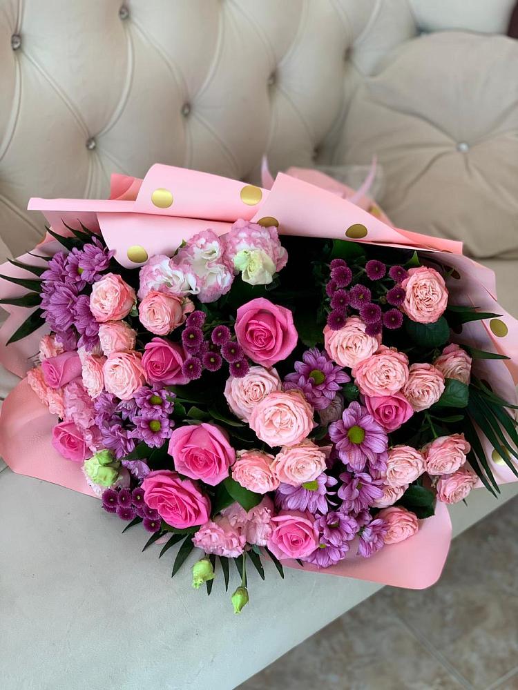 Букет цветов из: Хризантемы, Розы и Лизиантусы в Подлесной Слободе