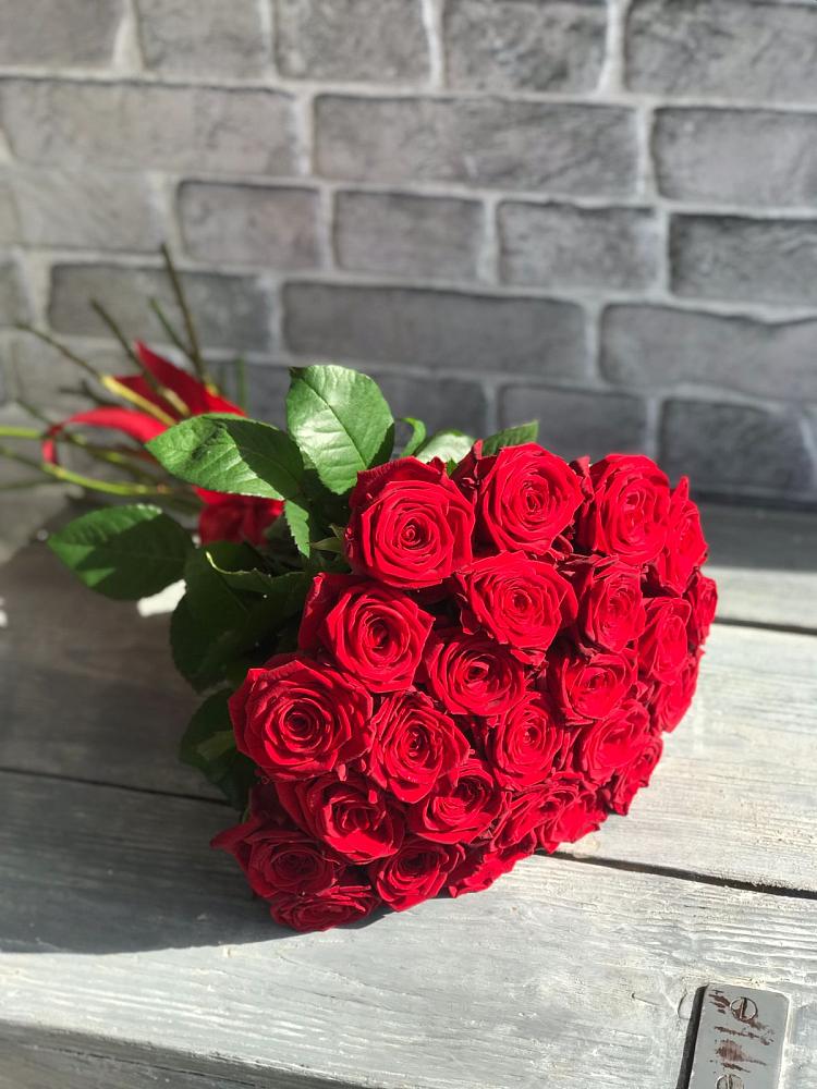 Букет Красные розы Фридом в Подлесной Слободе