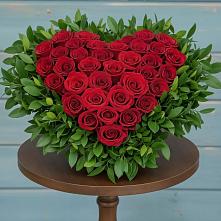 Цветочная композиция из Розы в виде сердца в Подлесной Слободе