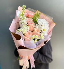 Букет цветов из:  Хризантемы и Розы в Подлесной Слободе