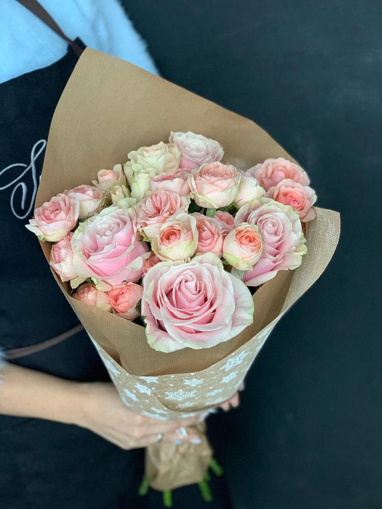 Букет цветов из: Хризантемы и Розы в Подлесной Слободе