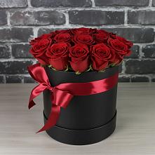 Цветочная композиция из Розы в шляпной коробке в Подлесной Слободе