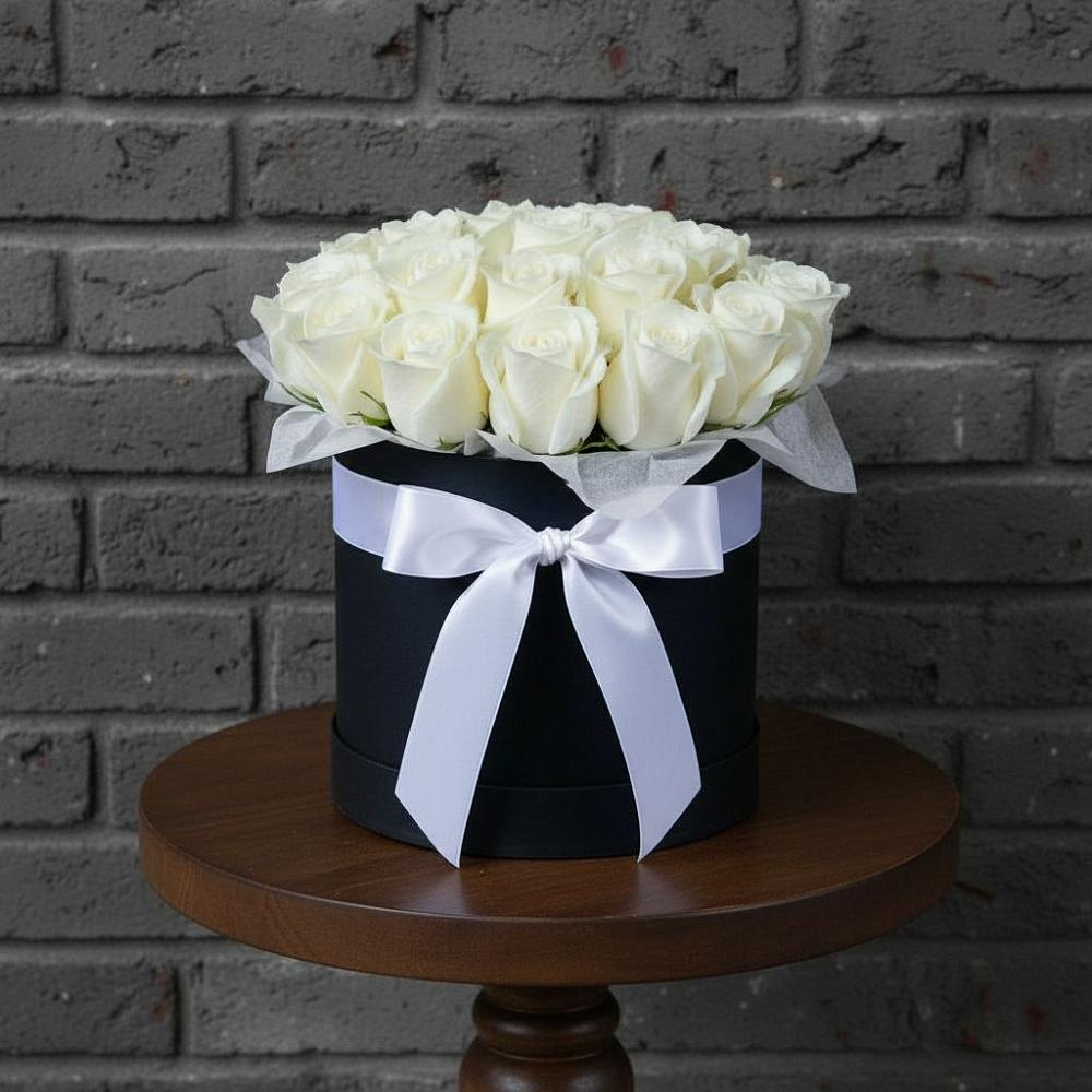 Цветочная композиция из Розы в шляпной коробке в Подлесной Слободе