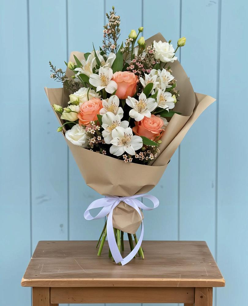 Букет цветов из: Альстромерии, Лизиантусы, Розы и Хризантемы в Подлесной Слободе